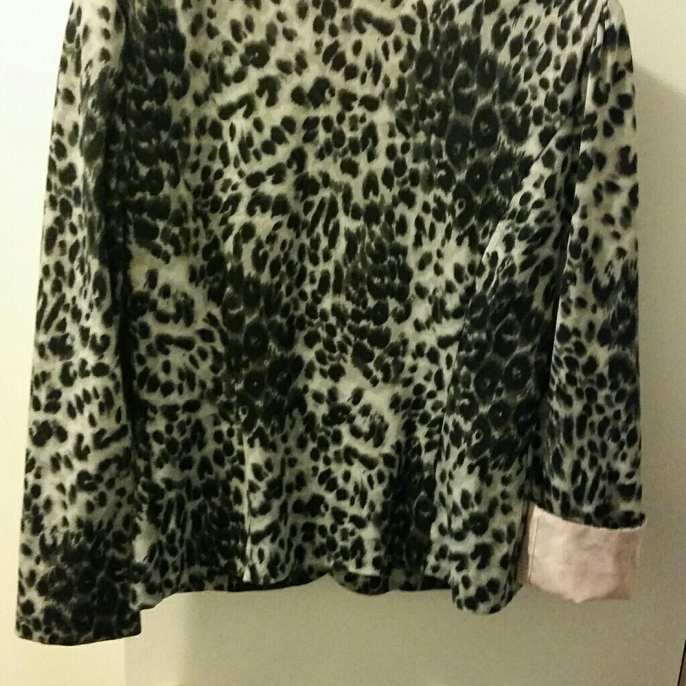 Jacket - Picture 2 of 4